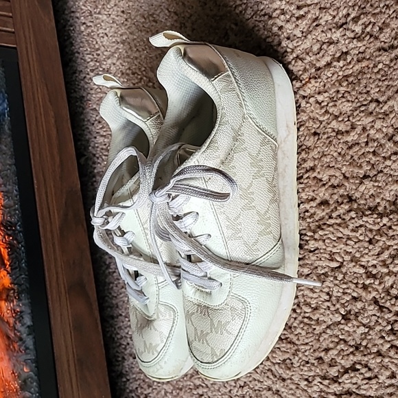 Michael Kors sneakers mk sneakers Michael kors size 3 sneakers mk sneakers Mk - Picture 3 of 16